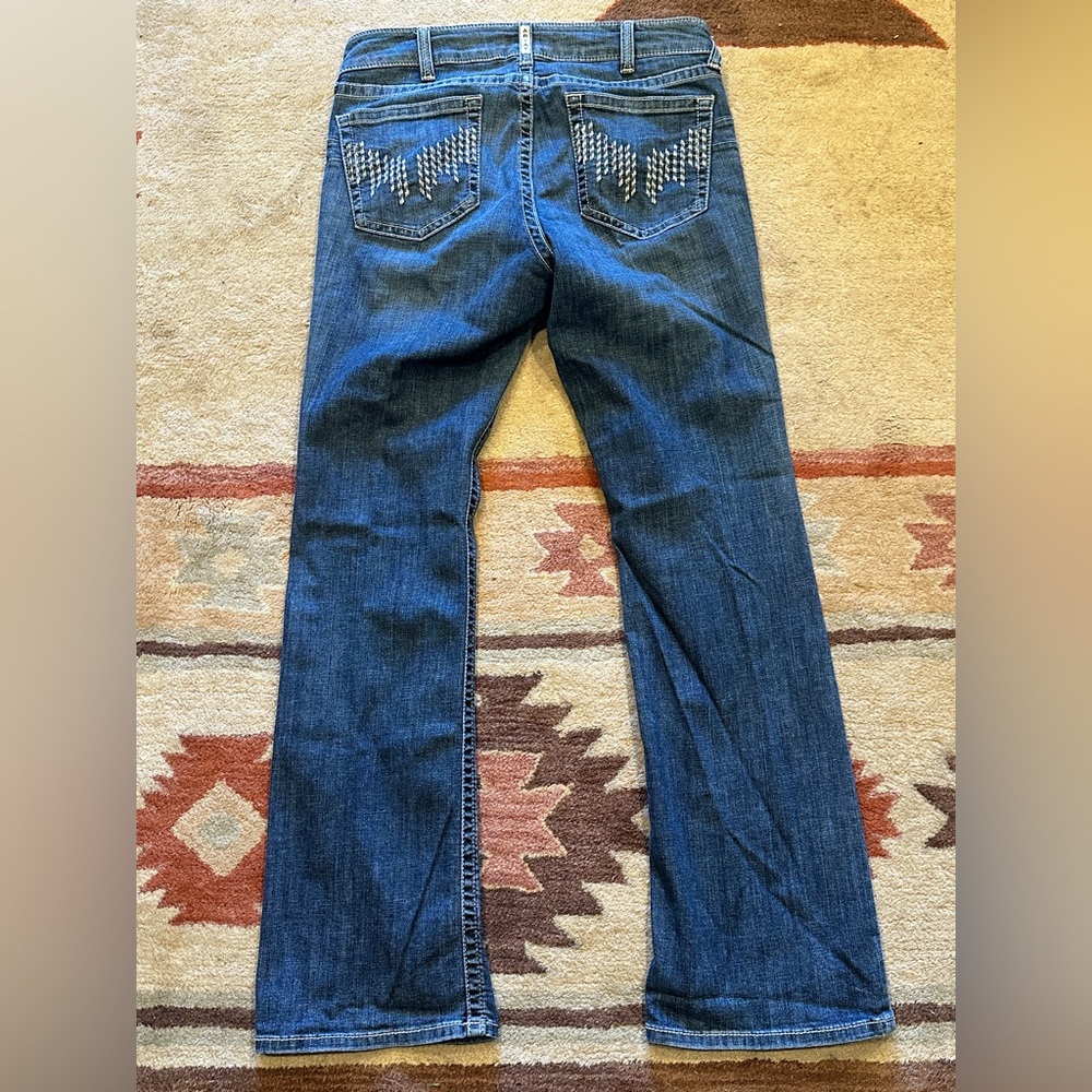 Ariat Size 33 Long Blue Boot Cut Jeans with Beige Pocket Embroidery